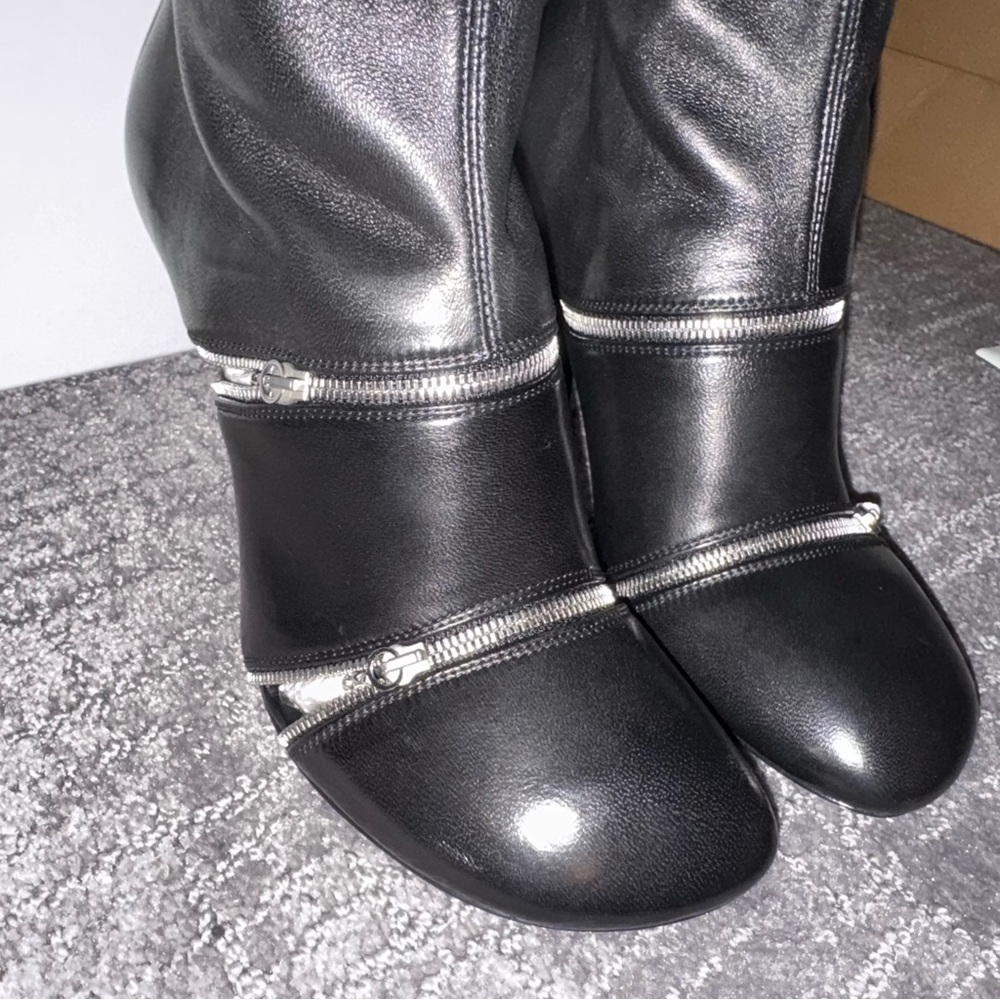 BURBERRY | PRICE FIRM💲💥
Black Leather Peep Boots 
Women’s EU 37.5 - Picture 12 of 16